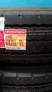 Firestone 11R 22.5 16PR FS555