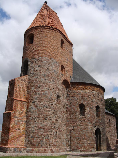 Romańska rotunda pod wezwaniem św. Prokopa w Strzelnie