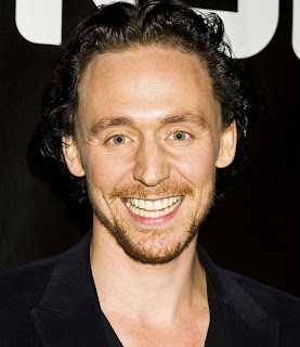 Tom Hiddleston Beard Styles 05