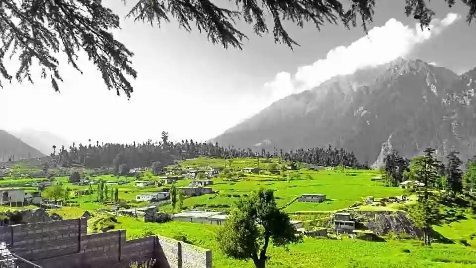 Boyun Village Pakistan (Green Top) | Height, Weather, Location