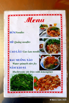 RESTAURANTE VEGETARIANO Hương Từ Bi HOI AN, VIETNAM. Los precios los pones tú.