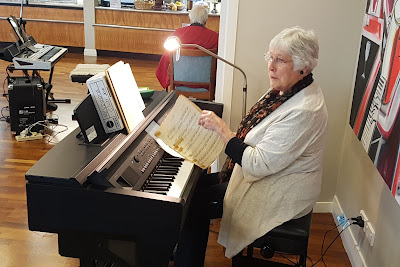 Claudette Wheeler playing the Yamaha Clavinova CVP-609