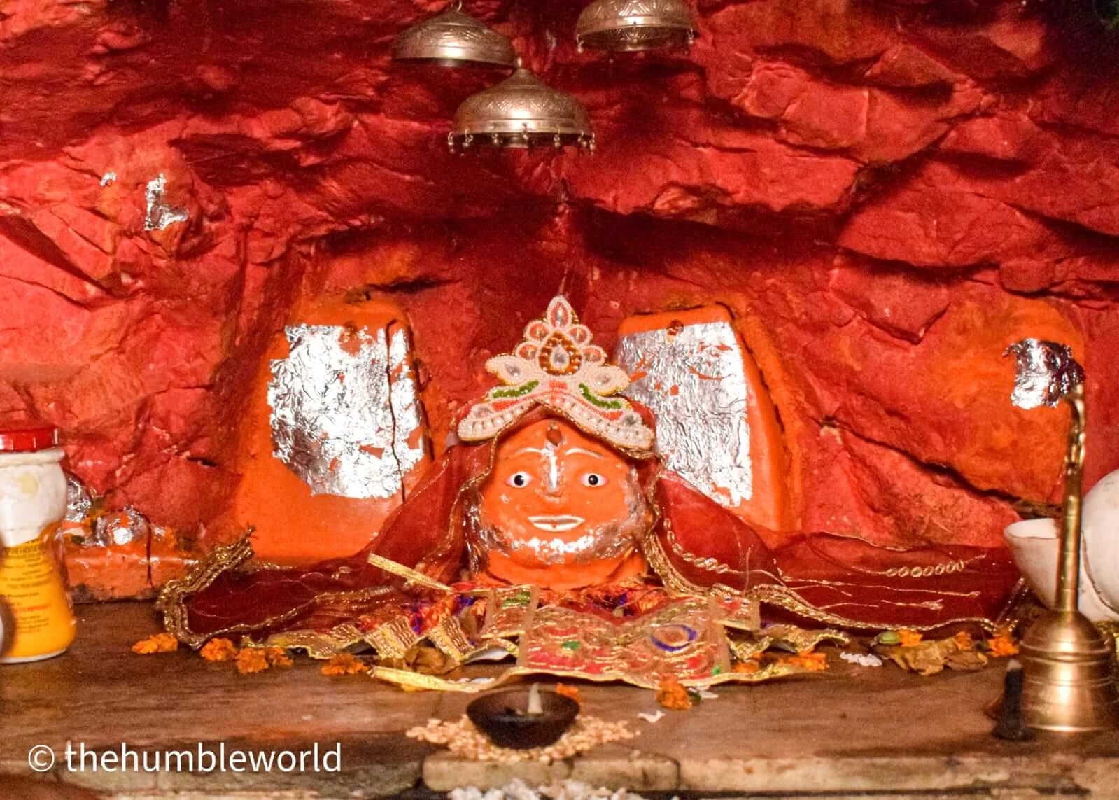 Goddess Amba Mata idol placed inside the temple