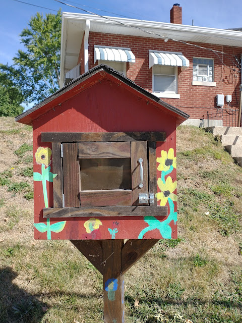 Blessings Box. Jefferson City, Missouri. September 2022. Credit: Mzuriana.