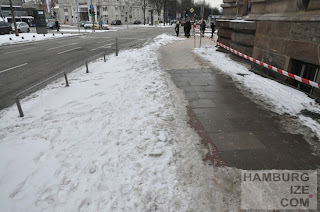 Winterdienst: "Geräumter Radweg" Gorch-Fock-Wall / Stephansplatz