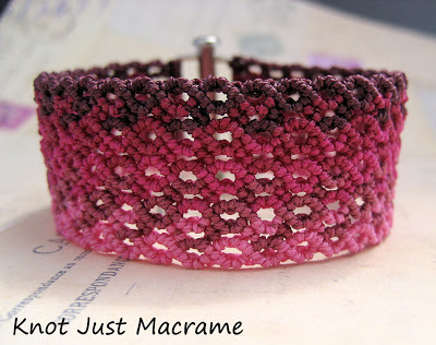 Micromacrame knotting with ombre shading in fuchsia Vivacious