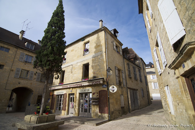 Plazas de Sarlat - Dordoña Perigord por El Guisante Verde Project