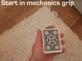 trik move kartu scissor cut
