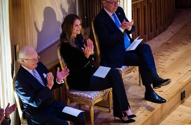 King Carl Gustaf, Queen Silvia, Prince Carl Philip, Princess Madeleine and Princess Benedikte. Princess Madeleine wore a black blazer