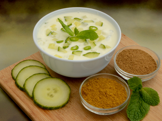 Raita - Indischer Joghurt Dip