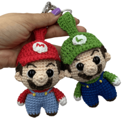 Llaveros amigurumi Mario y Luigi