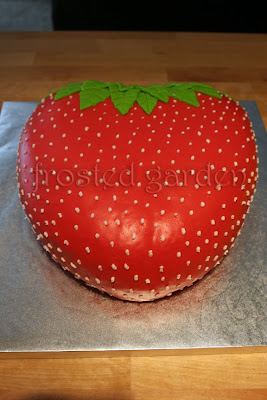 Strawberry Birthday Cake on Cake  Beach Wedding Cake  Cowboy Baby Shower  Strawberry Birthday