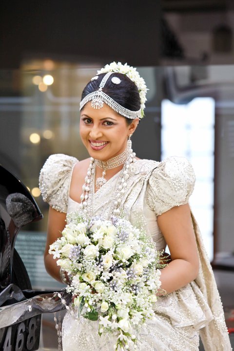 Sinhala Wedding Dress Photos ~ Sri Lankan Wedding Photo