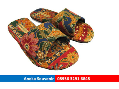 souvenir sandal hotel surabaya