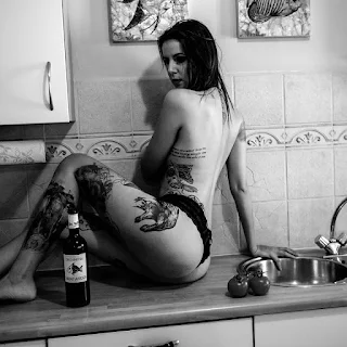 " Tattiana Rosric sexy kitchen pose"