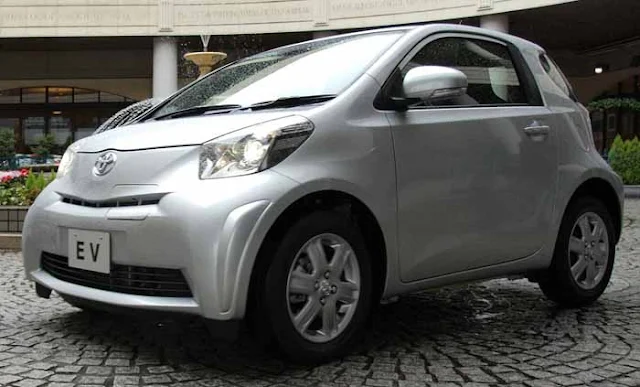 Novo Toyota iQ EV 2012