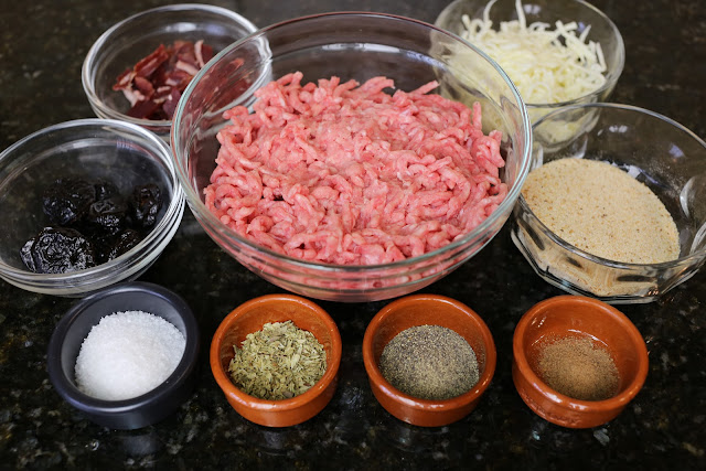 Ingredientes para rulo de carne relleno al horno