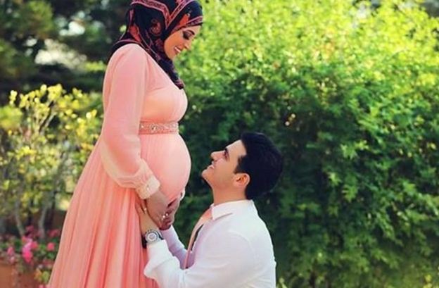 Hasil gambar untuk ibu hamil islami dan suami