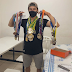 LADRÕES DEIXAM MEDALHAS ROUBADAS DE ARTHUR NORY NO LIXO E ENVIAM CARTA DE DESCULPAS