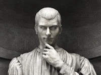 Patung Dari Seorang Niccolo Machiavelli