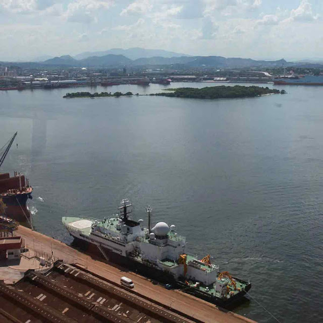 O 'Yantar' no porto do Rio