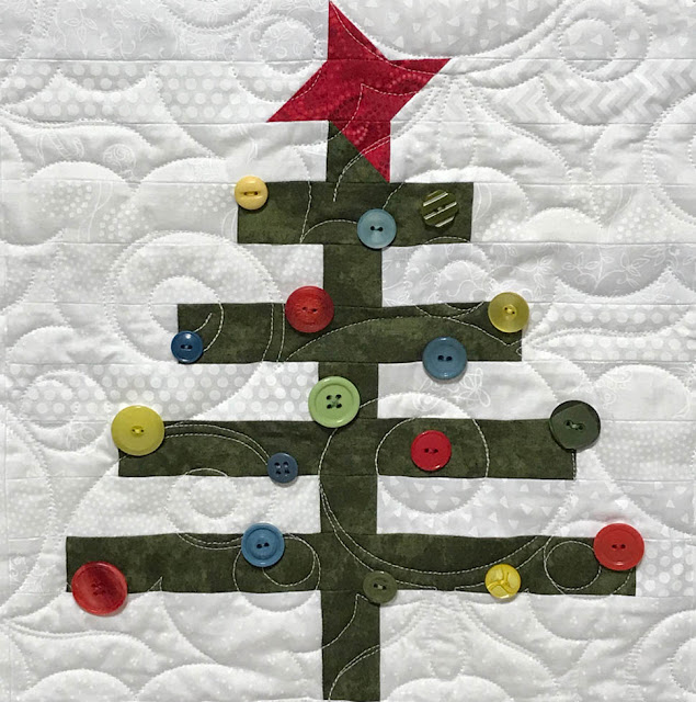 A Scrappy Happy Holidays Oh 'Lil Christmas Tree Block Designed By Thistle Thicket Studios. www.thistlethicketstudio.com