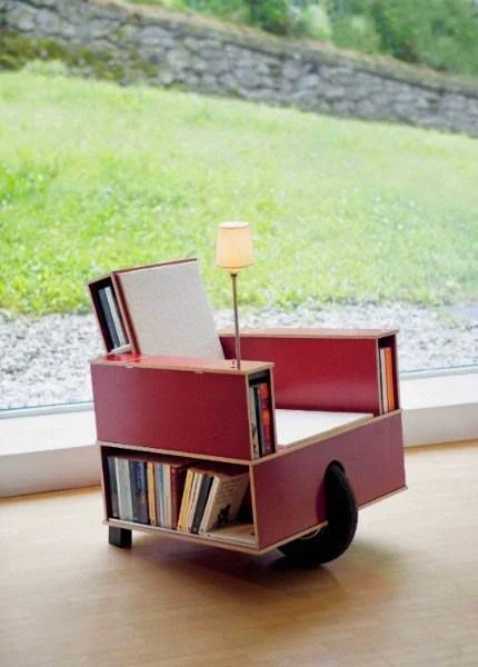 cadeira de livros