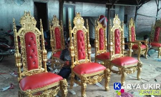 sebuah pengrajin furniture terbaik yang menjual berbagai macam kebutuhan mebel dengan kualitas tinggi