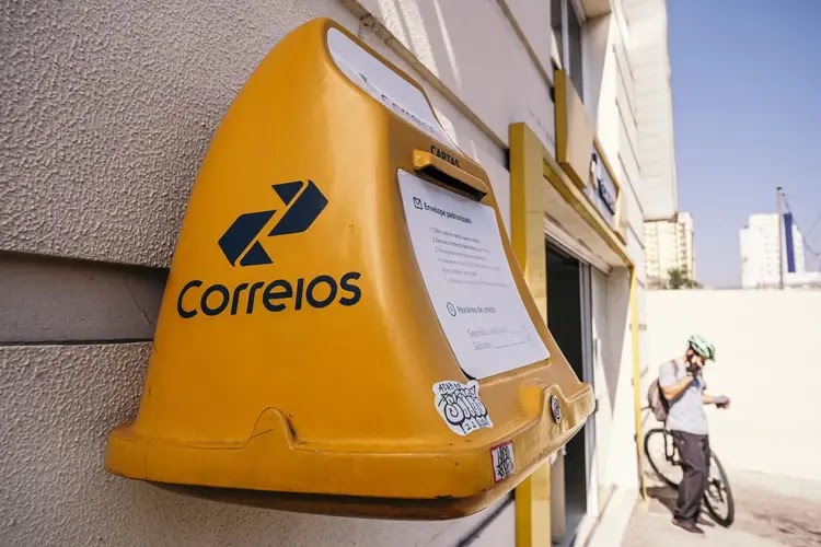 Greve dos Correios sindicatos aprovam proposta da estatal e