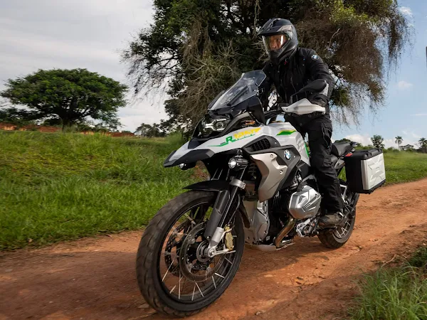 BMW R 1250 GS Premium 40 anos oferta de cashback em junho