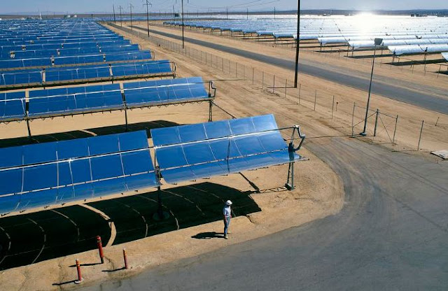 The largest renewable energy project in the United States is the Solar Energy Generating Systems (SEGS)