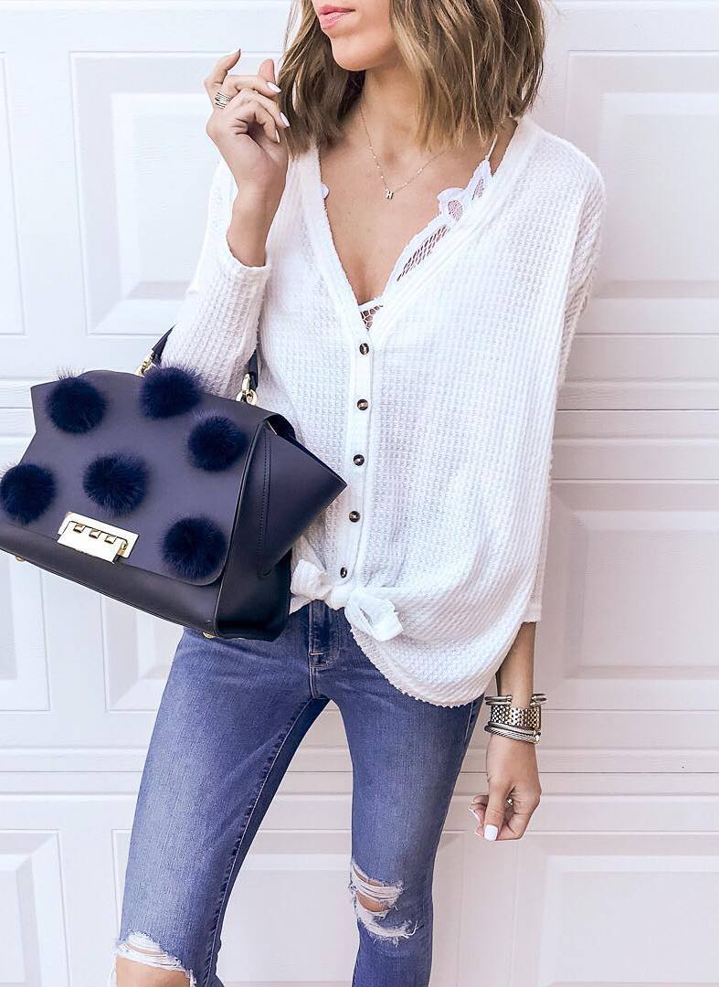 outfit of the day | white top + black bag + ripped jeans