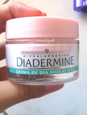 Diadermine Essential Care