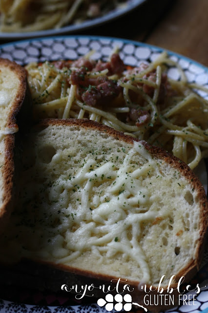 Cheesy Gluten Free Garlic Bread from Anyonita Nibbles