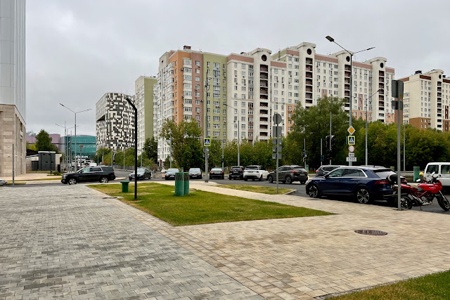 улица Викторенко, жилой комплекс «Приват-сквер»