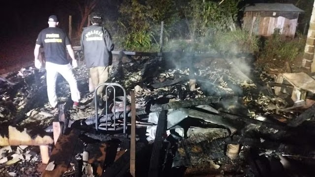 Esposa morre carbonizada após marido atear fogo na casa em que viviam no Paraná