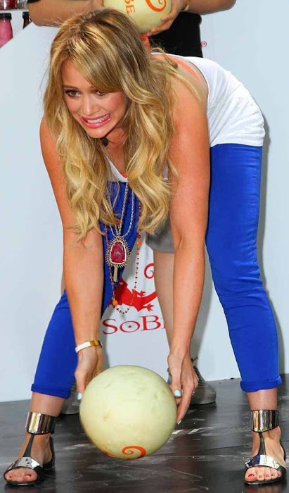 hilary duff tried bowling for sobe campaign (13 ) glamour images