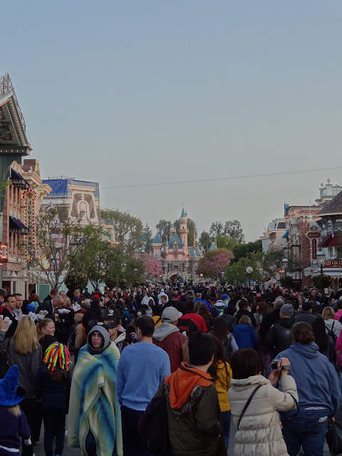 Leap Day Disneyland Main Street crowd