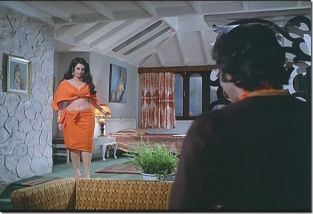 Saira Banu’s classic sexy song from Victoria No. 203… (2)