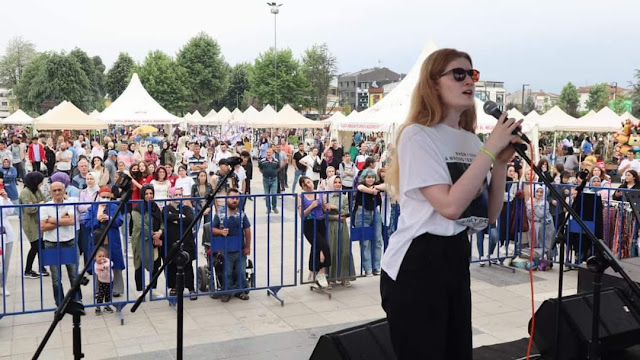 Düzce Festivali Etkinlikleri -  Amatör Ses Yarışması  - Tebrikler Berre Yalçın 