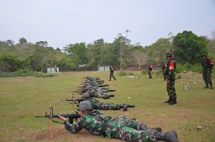 Personel Korem 141/Tp, Latihan Menembak Laras Panjang dan Pistol Tw. IV TA. 2019