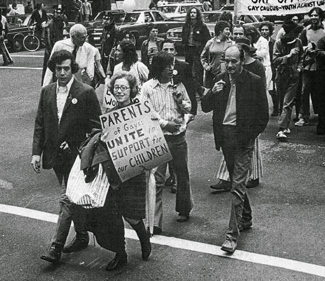 52 photos of women who changed history forever - Jeanne Manford marches with her gay son during a Pride Parade. [1972]