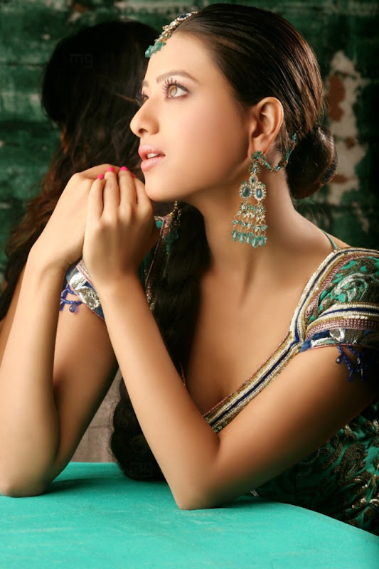 Madalasa Sharma Hot Photo Shoot Gallery unseen pics