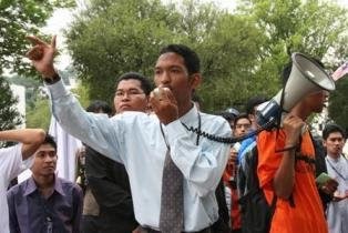 Mentari Terbit Lagi: KOMUNIKASI TANPA LISAN – dalam Dakwah