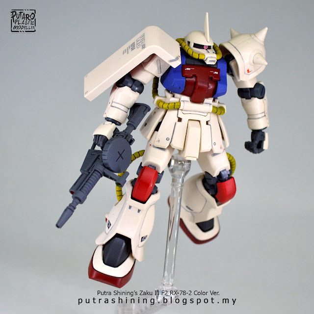 HGUC 1/144 Zaku II F2 RX-78-2 Color Ver. by Putra Shining