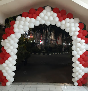 Dekor balon HUT RI di al azhar kelapa gading