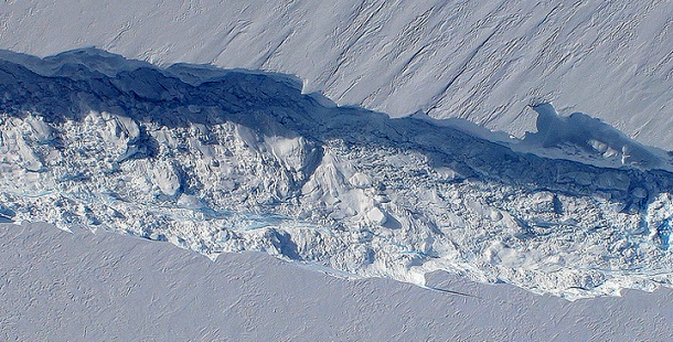 Iceberg gigante separa-se de glaciar Antárctico (com video)