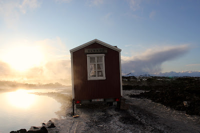 Auf Island. Meine Reise auf die schönste Insel der Welt und ein Essen im Eldhus, dem kleinsten, fahrenden Restaurant der Welt am Rand der Blauen Lagune (Reiseblog) | Arthurs Tochter kocht. Der Blog für Food, Wine, Travel & Love von Astrid Paul