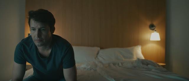 James Blunt Premieres "Don't Give Me Those Eyes" Video