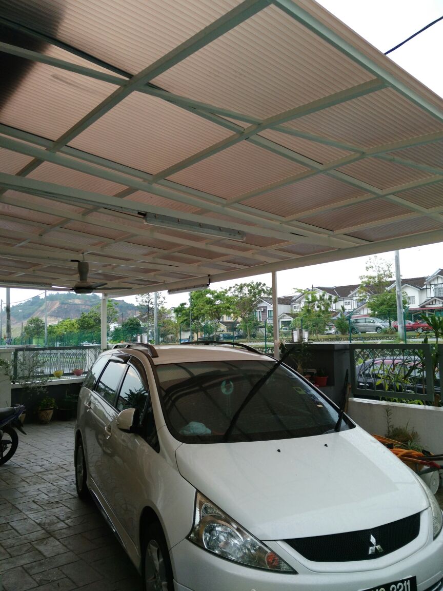 Bumbung Polikarbonat Tahan Cuaca PolyCarbonate Awning  